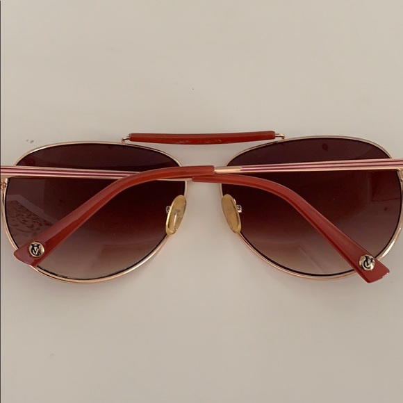 Vince Camuto sunglasses - Picture 4 of 5